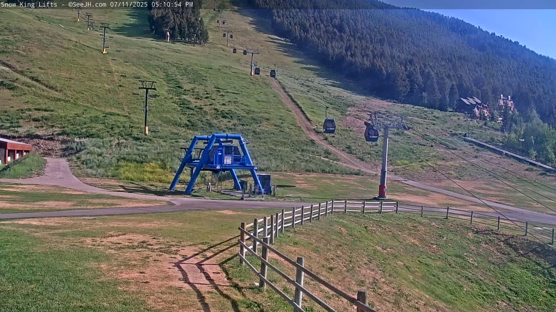 Jackson, Snow King Mountain Ski Slope & Lifts Live Cam - Jackson, Teton, Wyoming, USA