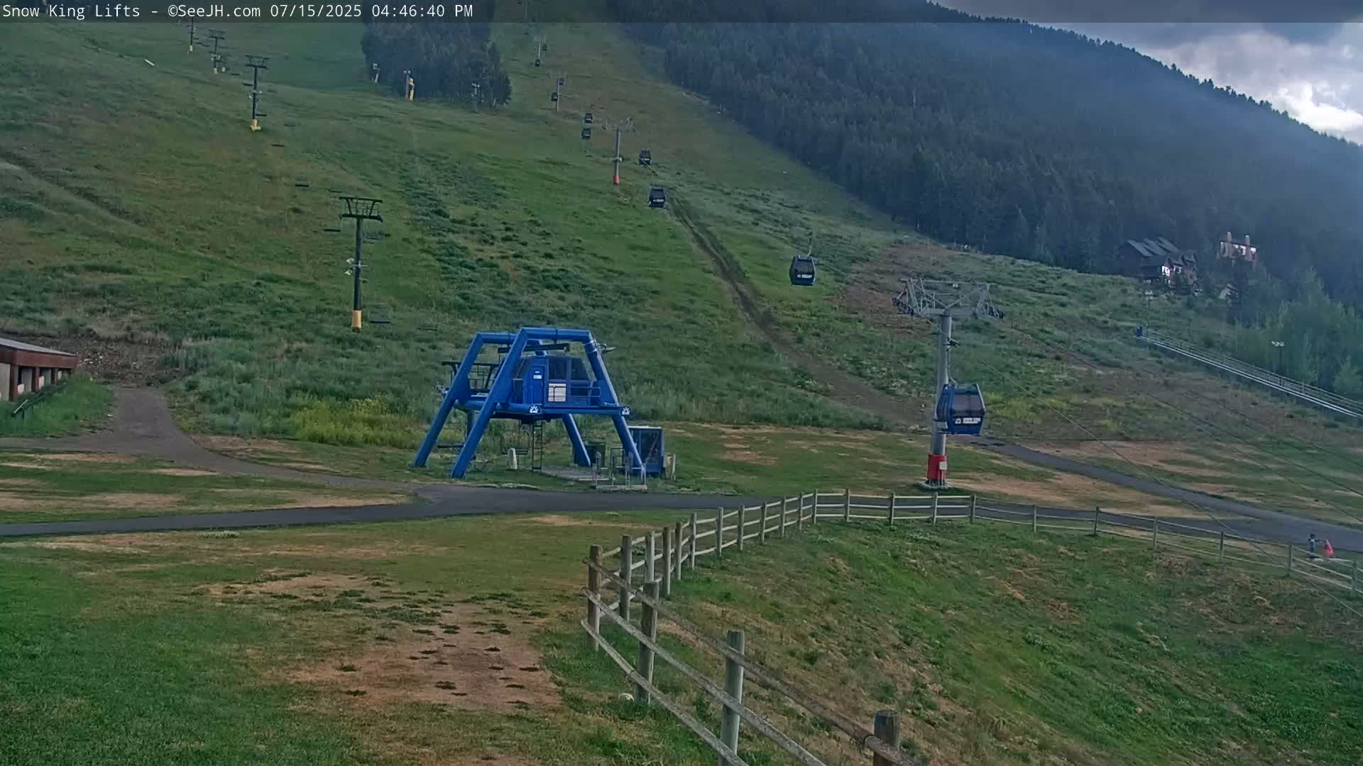 Jackson, Snow King Mountain Ski Slope & Lifts Live Cam - Jackson, Teton, Wyoming, USA