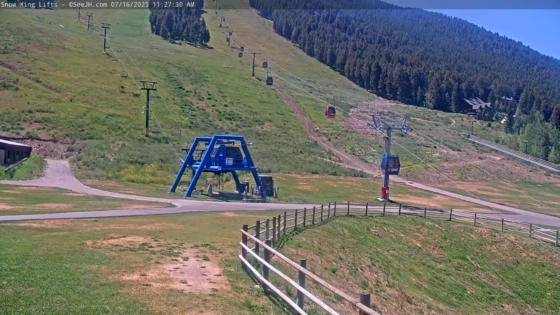 Jackson, Snow King Mountain Ski Slope & Lifts Live Cam - Jackson, Teton, Wyoming, USA