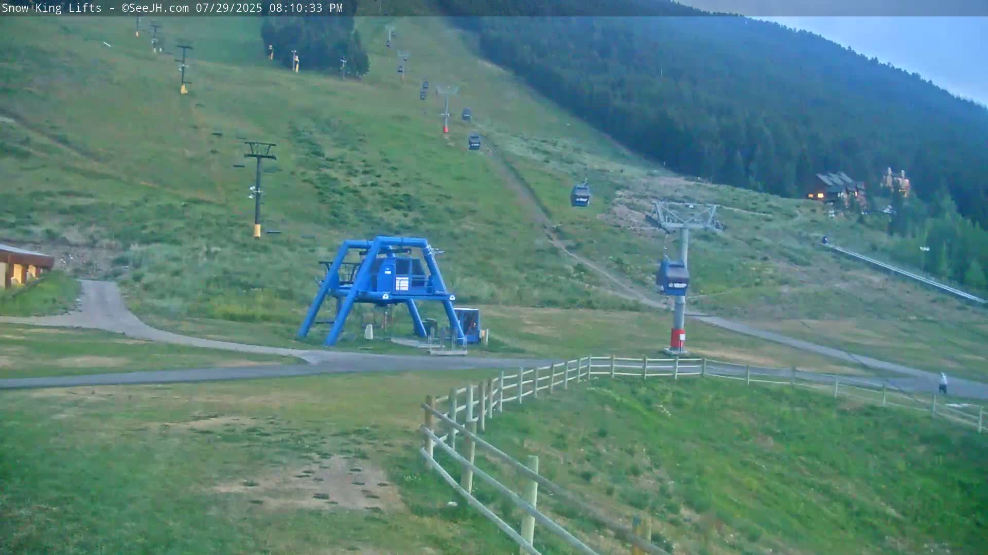 Jackson, Snow King Mountain Ski Slope & Lifts Live Cam - Jackson, Teton, Wyoming, USA