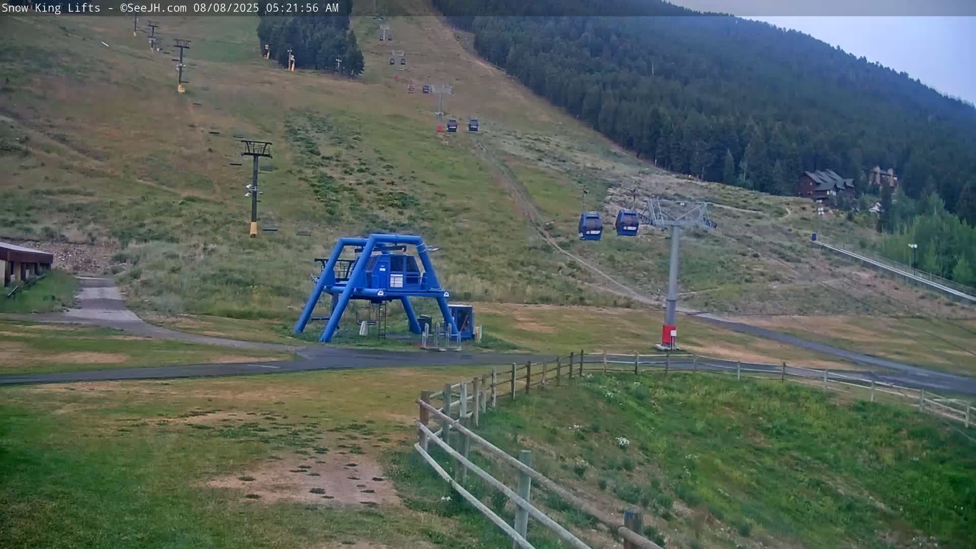 Jackson, Snow King Mountain Ski Slope & Lifts Live Cam - Jackson, Teton, Wyoming, USA