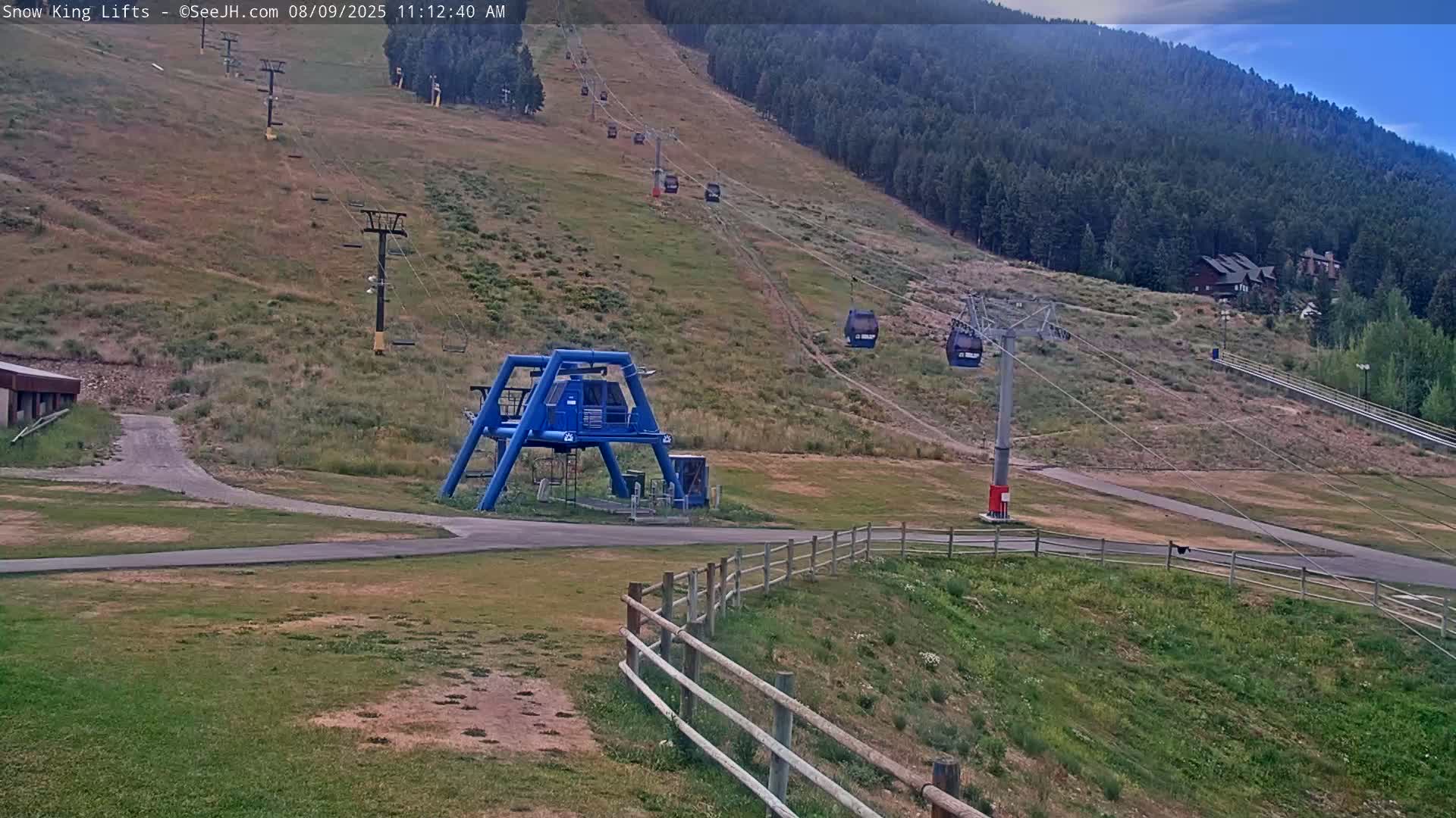 Jackson, Snow King Mountain Ski Slope & Lifts Live Cam - Jackson, Teton, Wyoming, USA