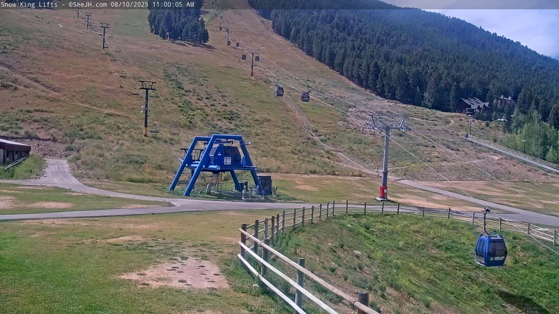 Jackson, Snow King Mountain Ski Slope & Lifts Live Cam - Jackson, Teton, Wyoming, USA