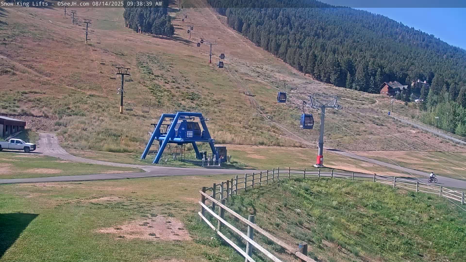 Jackson, Snow King Mountain Ski Slope & Lifts Live Cam - Jackson, Teton, Wyoming, USA