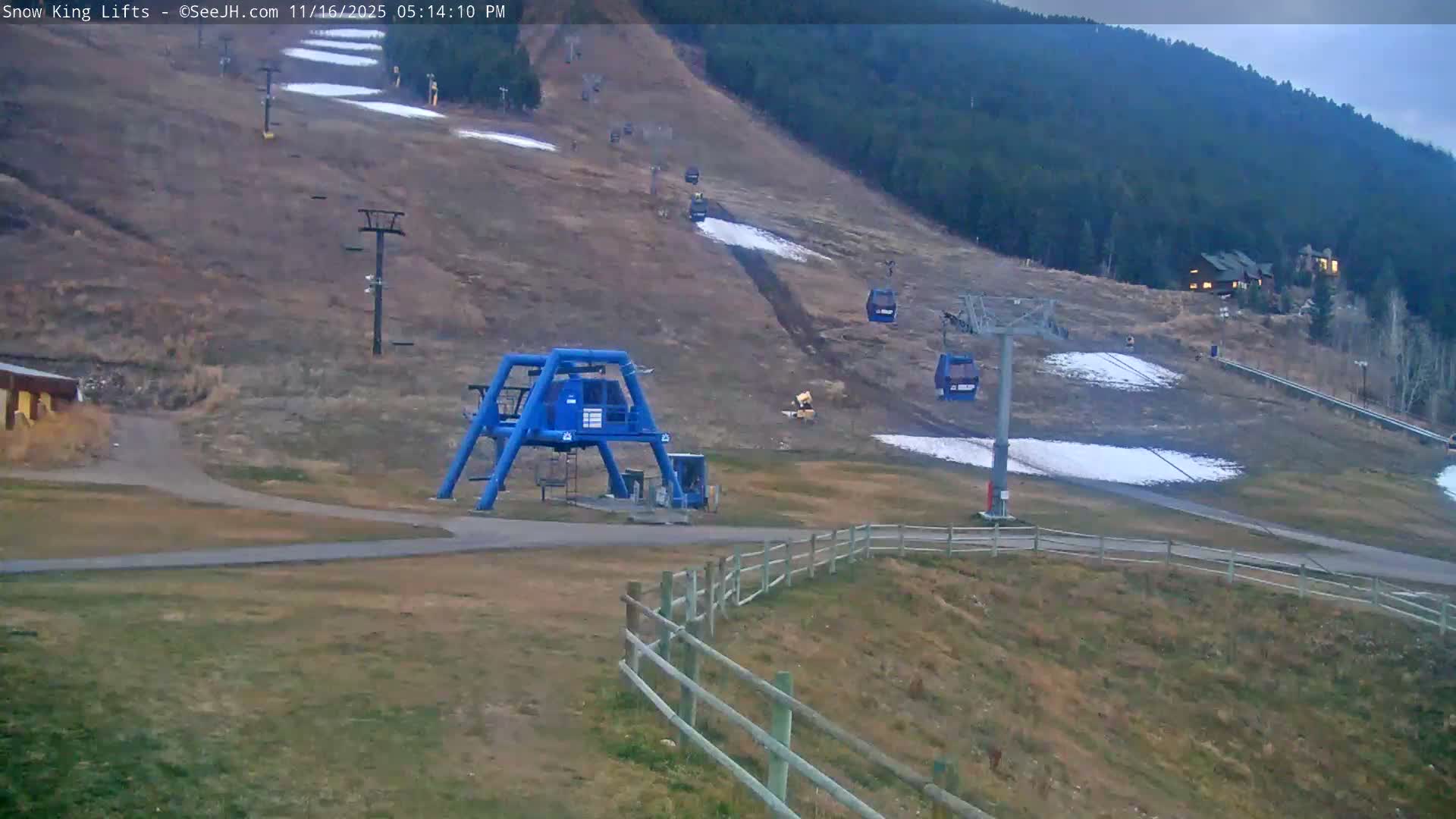 Jackson, Snow King Mountain Ski Slope & Lifts Live Cam - Jackson, Teton, Wyoming, USA