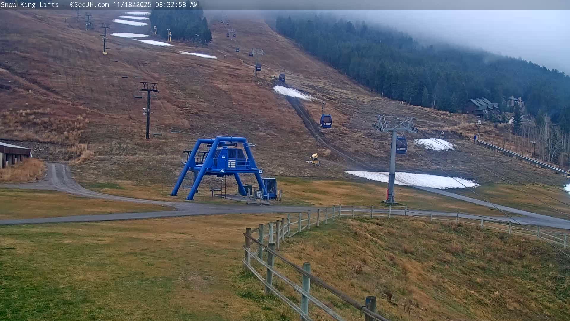 Jackson, Snow King Mountain Ski Slope & Lifts Live Cam - Jackson, Teton, Wyoming, USA