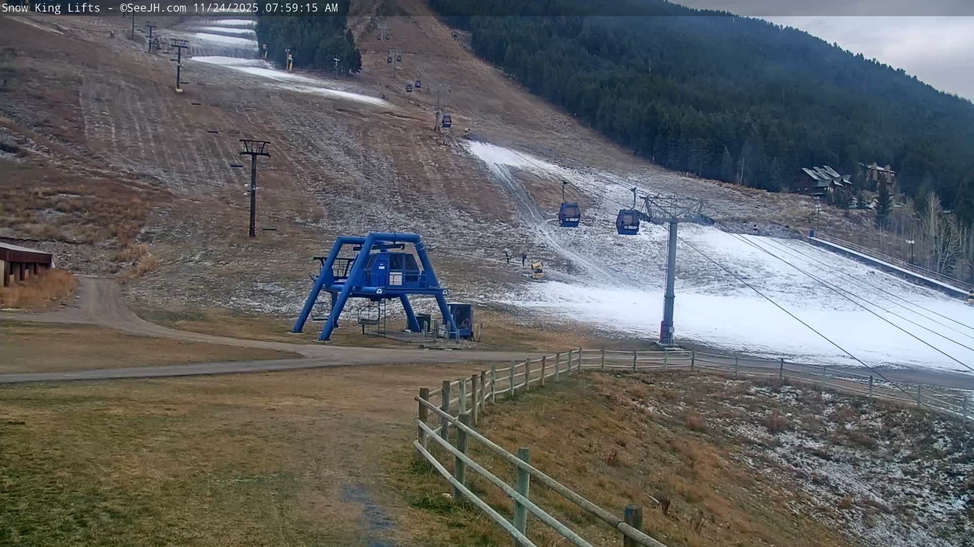 Jackson, Snow King Mountain Ski Slope & Lifts Live Cam - Jackson, Teton, Wyoming, USA