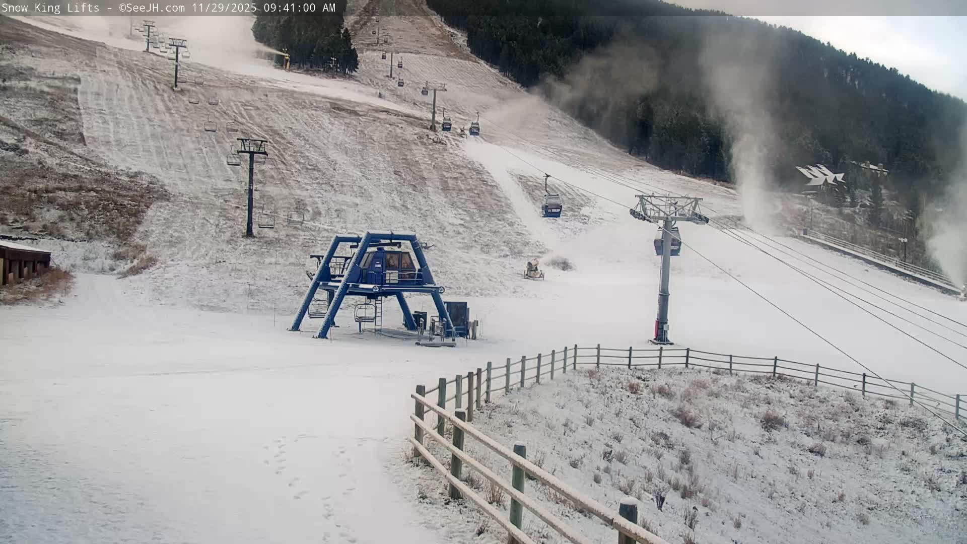 Jackson, Snow King Mountain Ski Slope & Lifts Live Cam - Jackson, Teton, Wyoming, USA