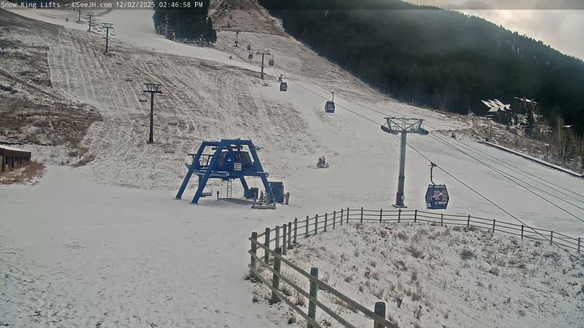 Jackson, Snow King Mountain Ski Slope & Lifts Live Cam - Jackson, Teton, Wyoming, USA