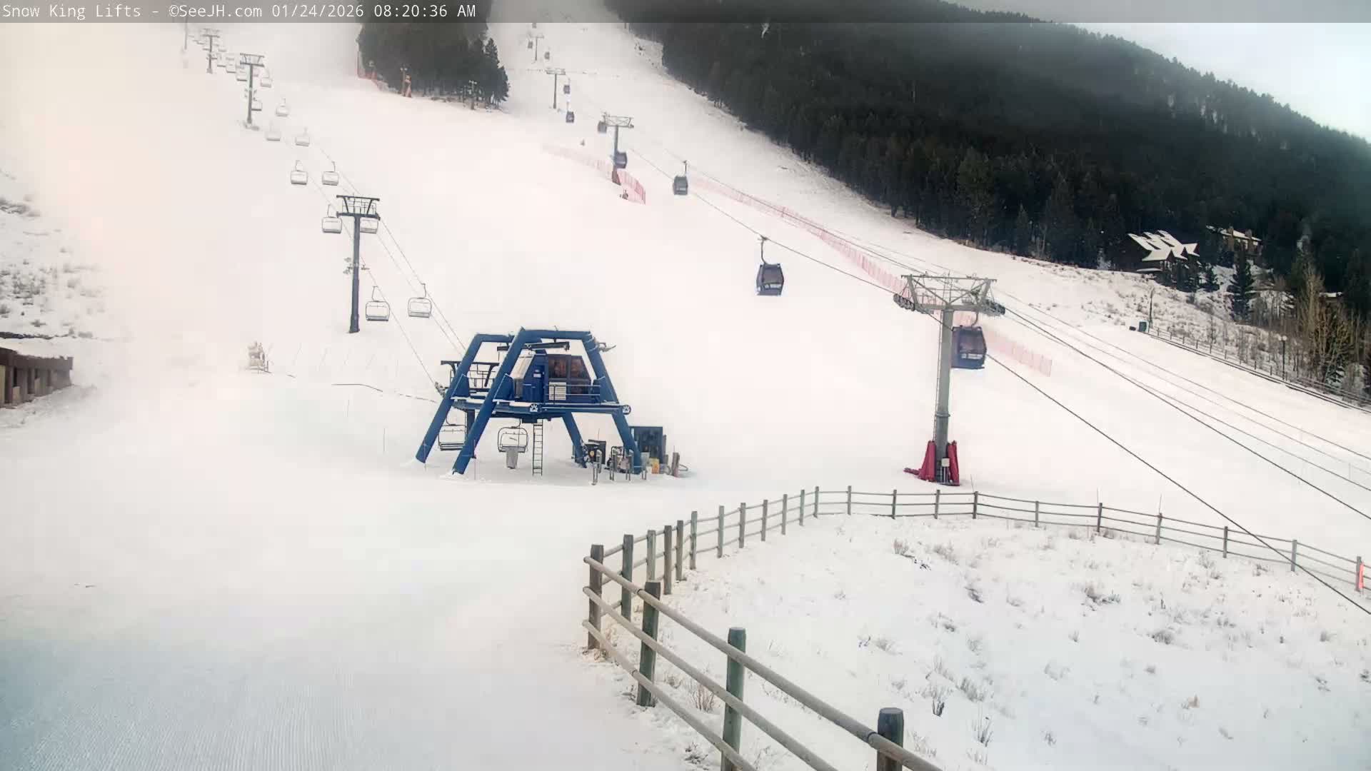 Jackson, Snow King Mountain Ski Slope & Lifts Live Cam - Jackson, Teton, Wyoming, USA