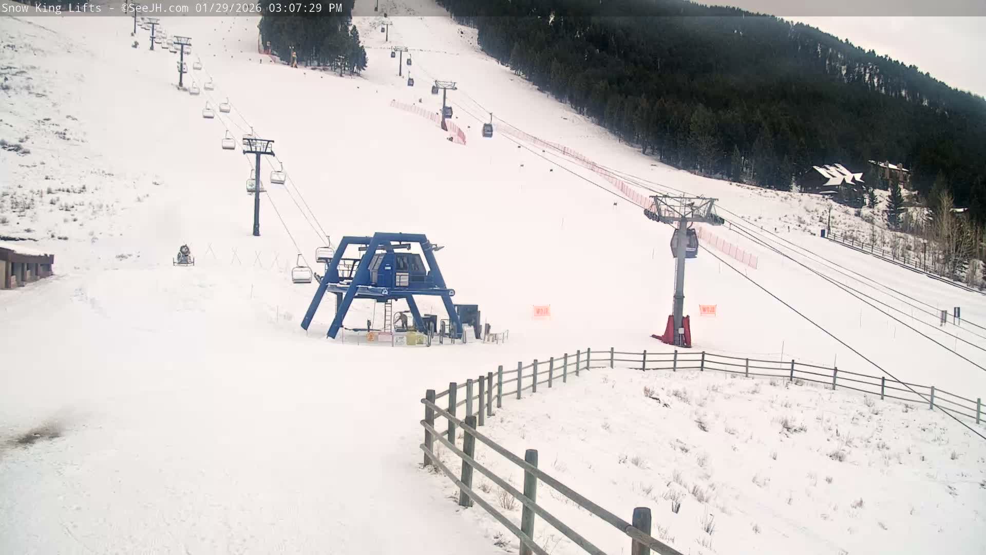 Jackson, Snow King Mountain Ski Slope & Lifts Live Cam - Jackson, Teton, Wyoming, USA