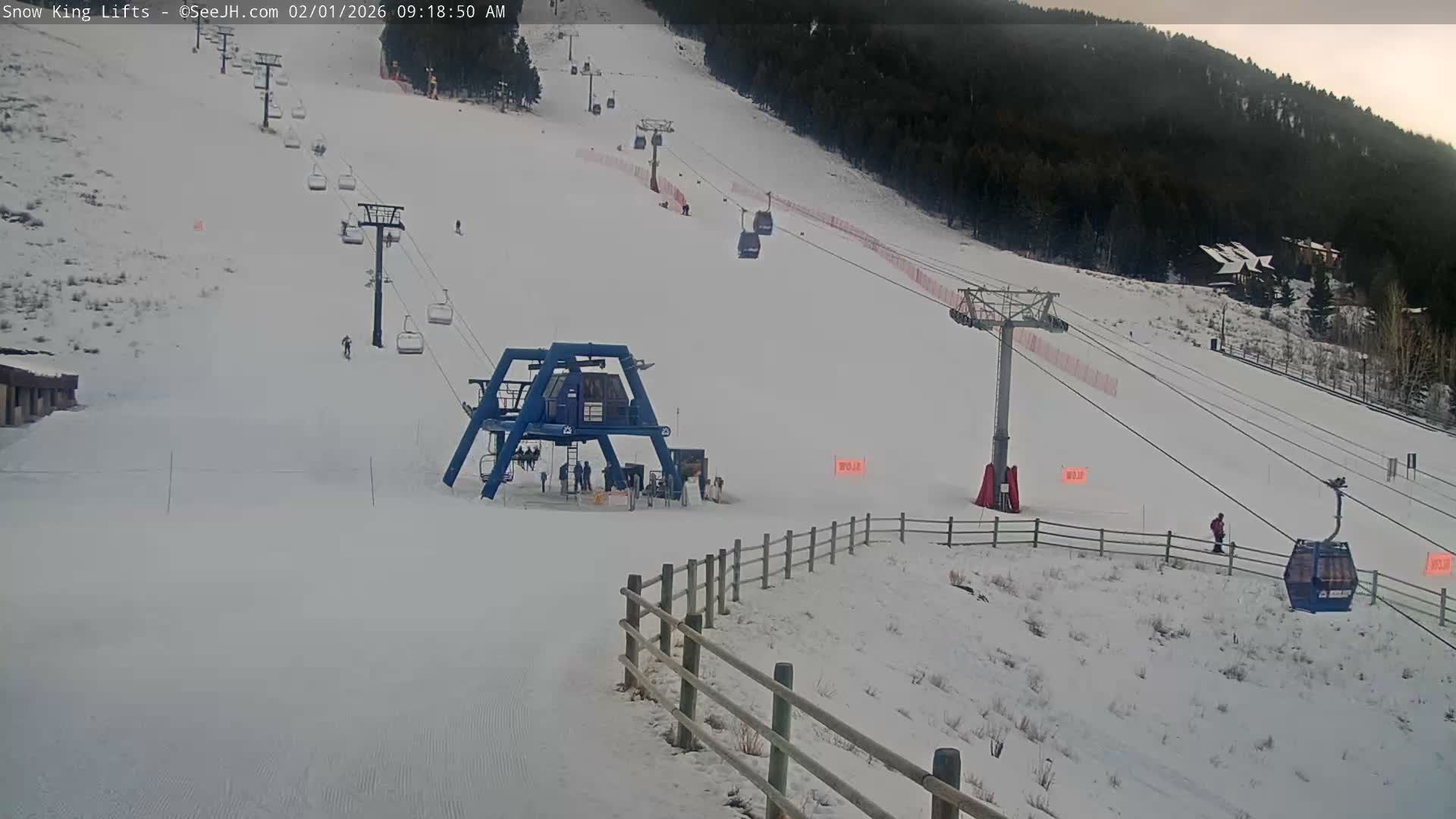 Jackson, Snow King Mountain Ski Slope & Lifts Live Cam - Jackson, Teton, Wyoming, USA
