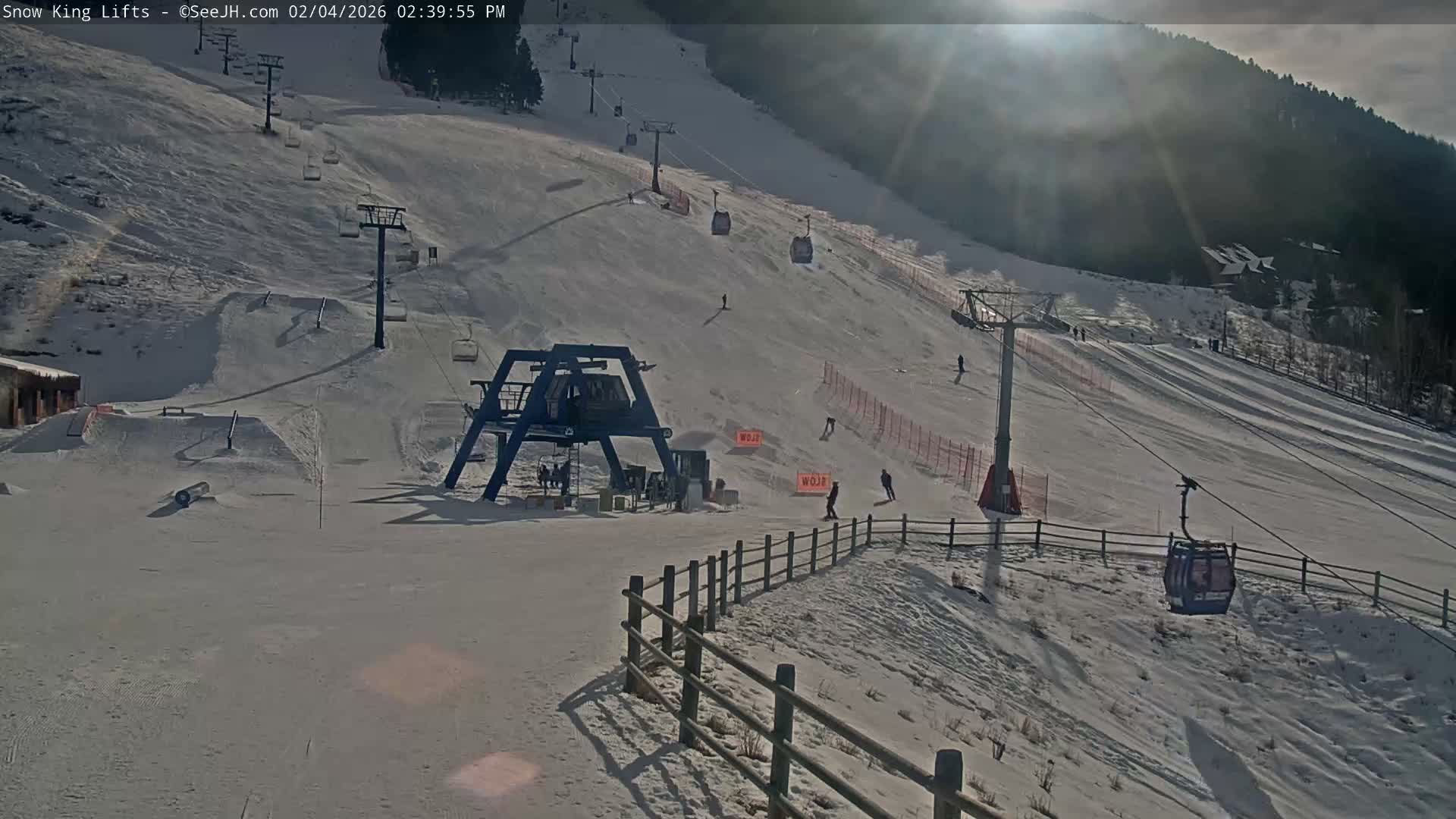 Jackson, Snow King Mountain Ski Slope & Lifts Live Cam - Jackson, Teton, Wyoming, USA