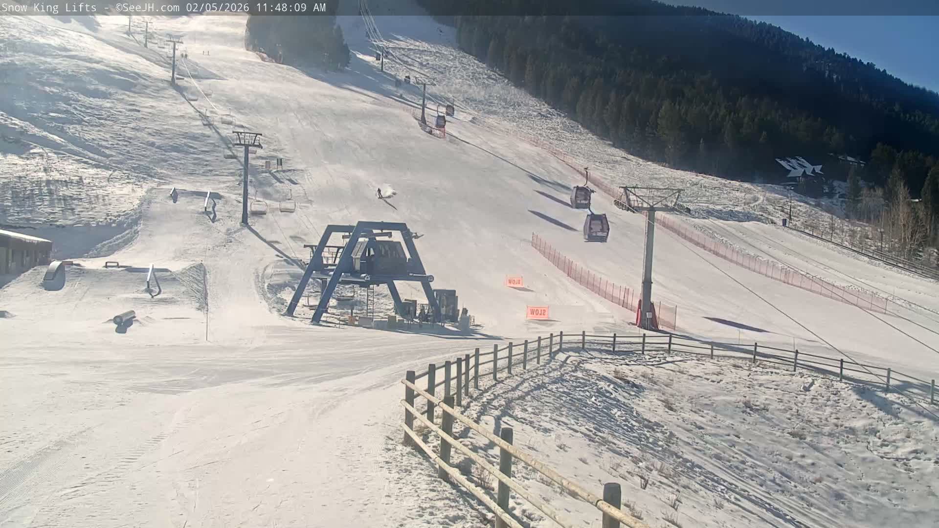 Jackson, Snow King Mountain Ski Slope & Lifts Live Cam - Jackson, Teton, Wyoming, USA