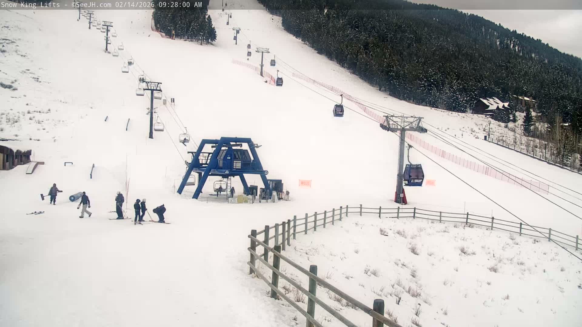 Jackson, Snow King Mountain Ski Slope & Lifts Live Cam - Jackson, Teton, Wyoming, USA