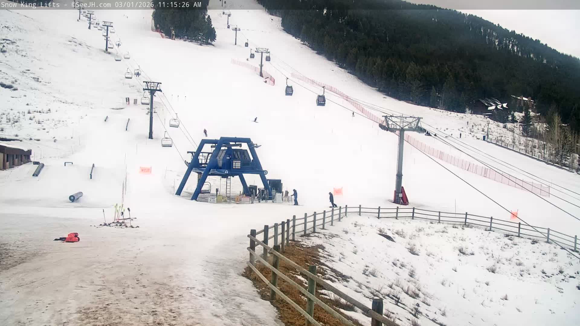 Jackson, Snow King Mountain Ski Slope & Lifts Live Cam - Jackson, Teton, Wyoming, USA