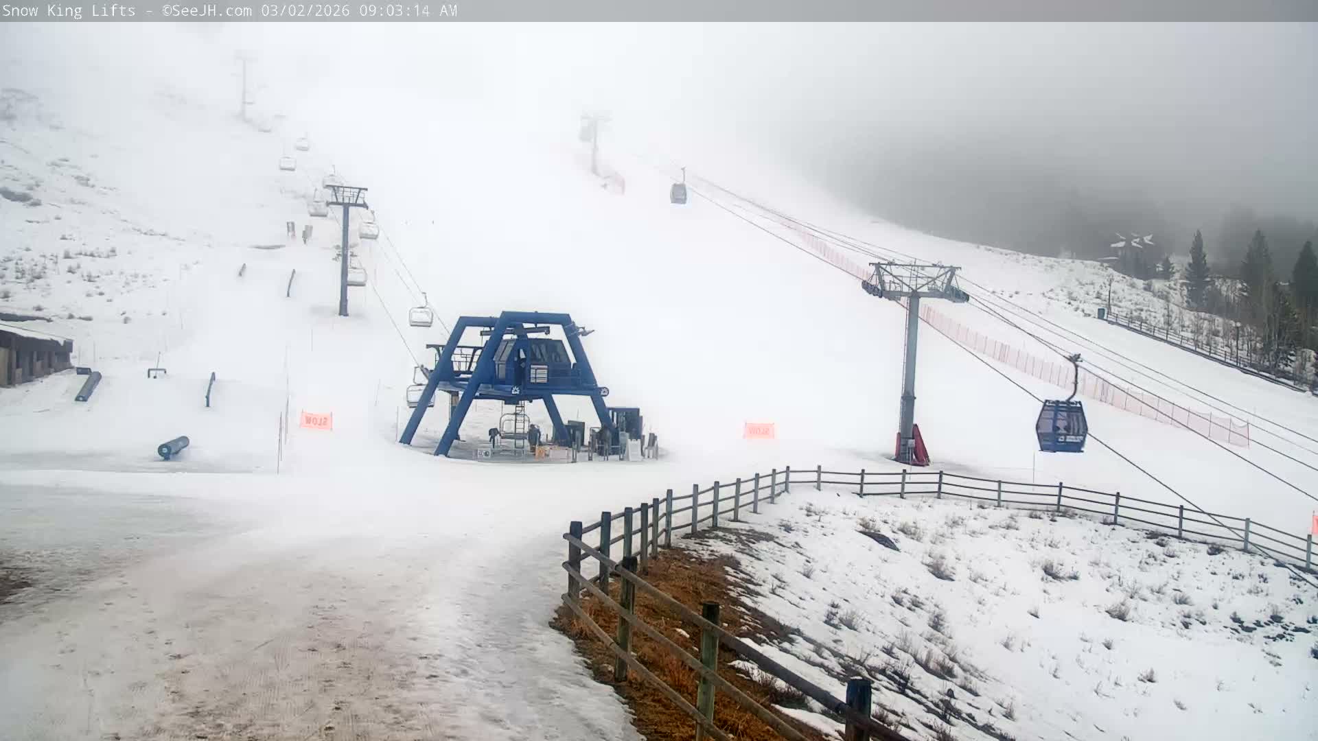 Jackson, Snow King Mountain Ski Slope & Lifts Live Cam - Jackson, Teton, Wyoming, USA