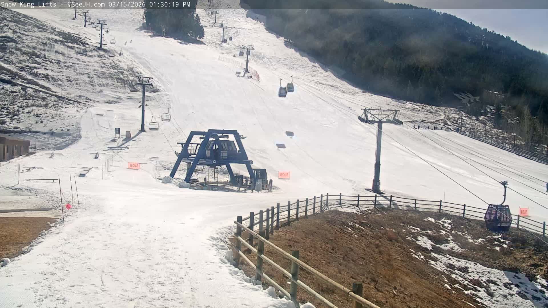 Jackson, Snow King Mountain Ski Slope & Lifts Live Cam - Jackson, Teton, Wyoming, USA