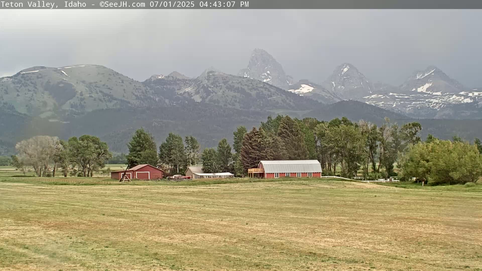 Grand Teton Mountains Peaks from Teton Valley Live Cam - Tetonia, Teton, Idaho, USA
