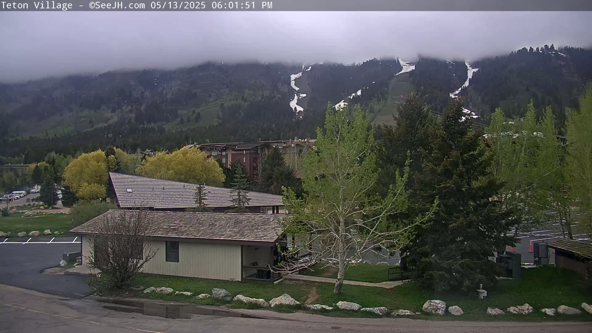 Teton Village & Grand Tetons Ski Slopes Live Cam - Teton Village , Teton, Wyoming, USA
