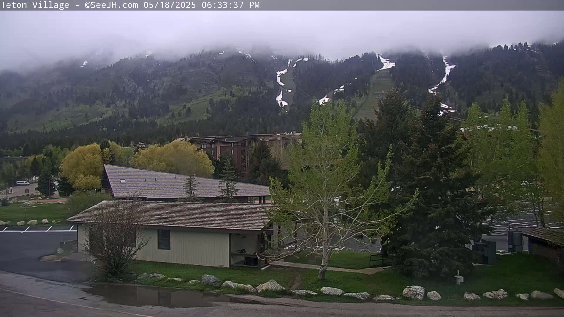Teton Village & Grand Tetons Ski Slopes Live Cam - Teton Village , Teton, Wyoming, USA