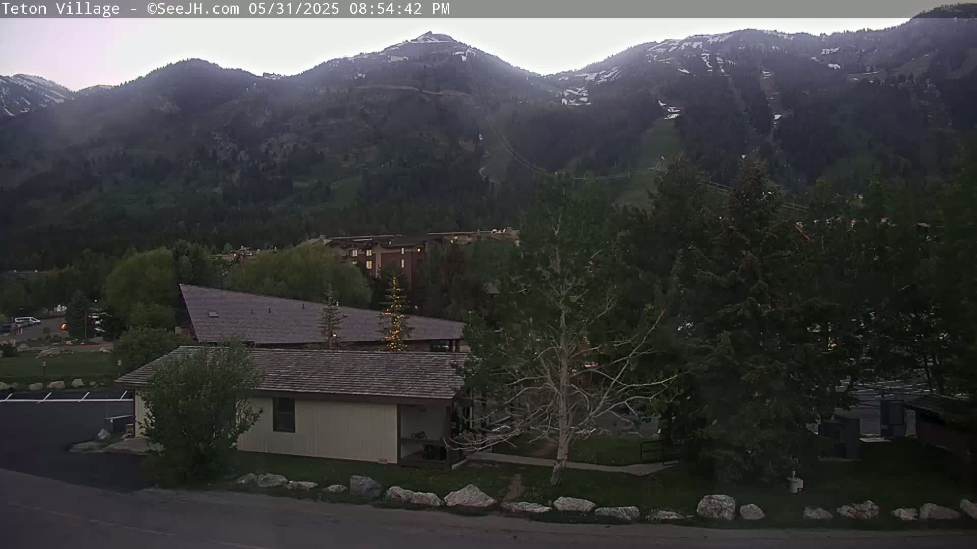 Teton Village & Grand Tetons Ski Slopes Live Cam - Teton Village , Teton, Wyoming, USA