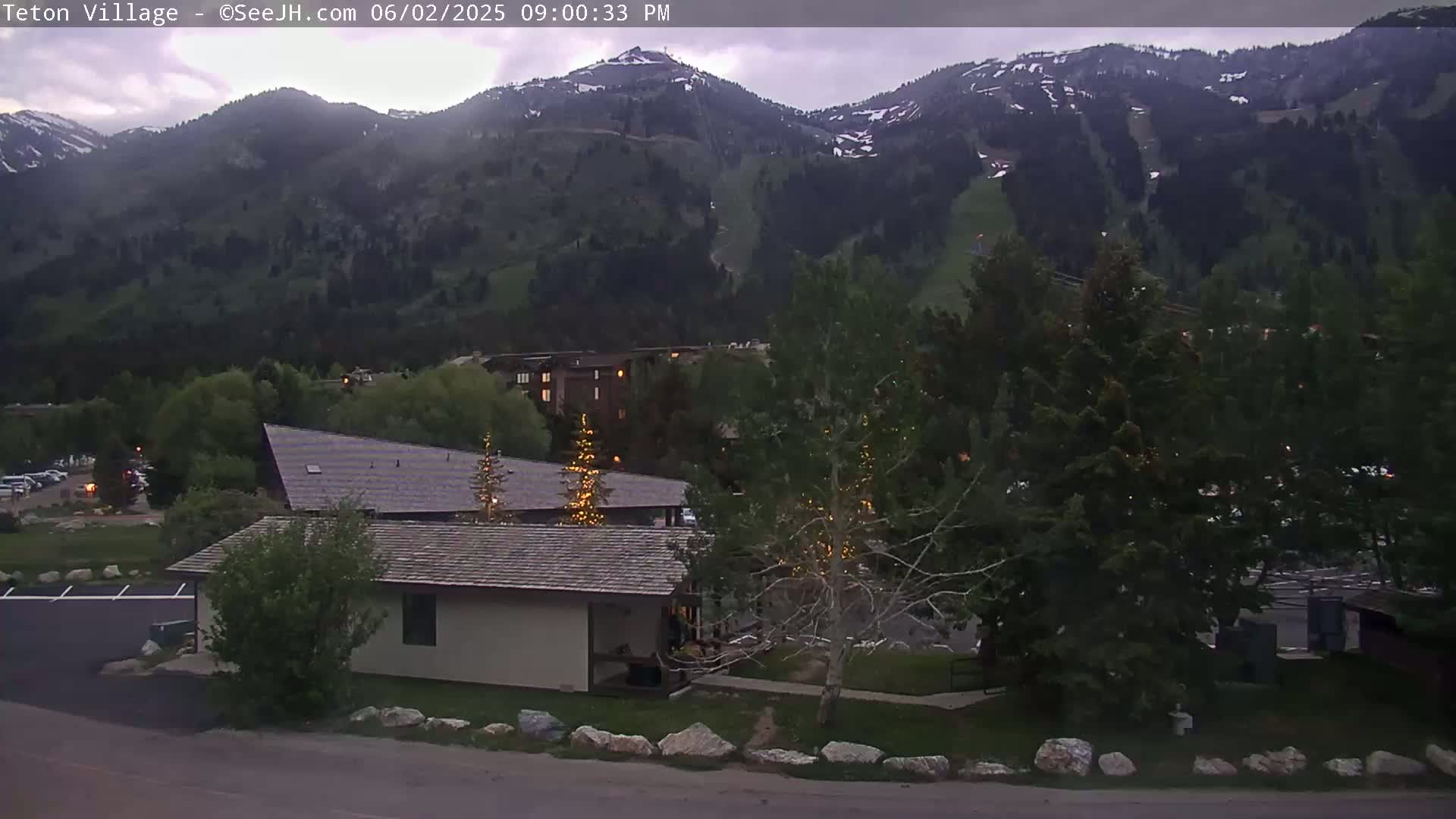 Teton Village & Grand Tetons Ski Slopes Live Cam - Teton Village , Teton, Wyoming, USA