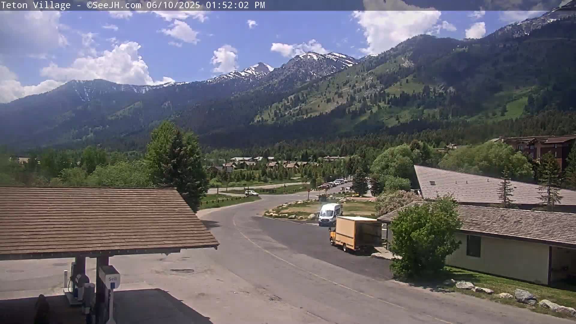 Teton Village & Grand Tetons Ski Slopes Live Cam - Teton Village , Teton, Wyoming, USA