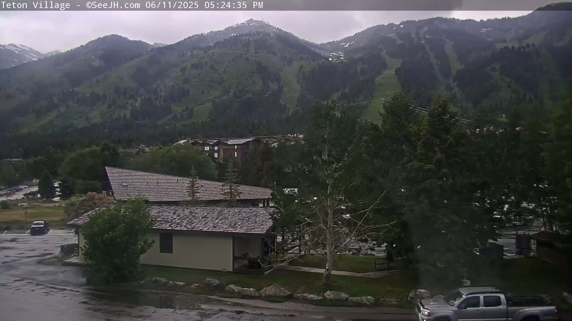 Teton Village & Grand Tetons Ski Slopes Live Cam - Teton Village , Teton, Wyoming, USA