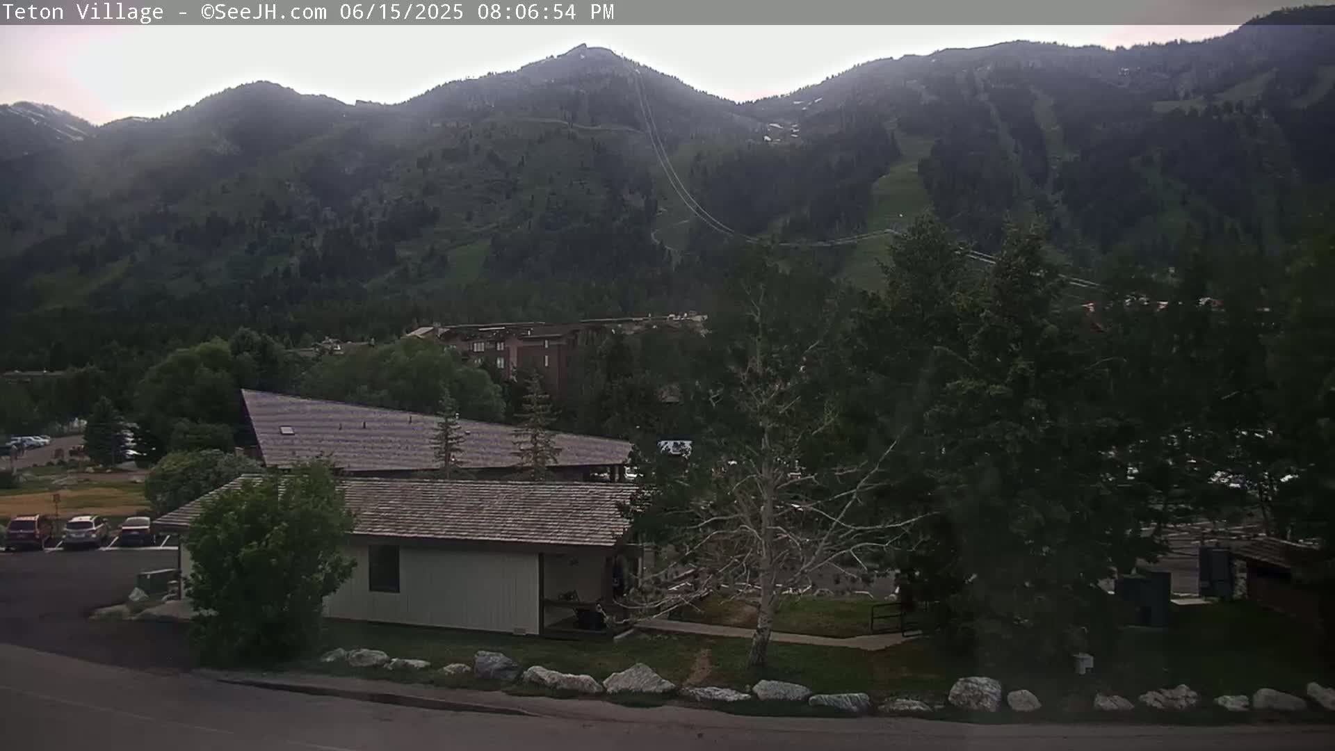 Teton Village & Grand Tetons Ski Slopes Live Cam - Teton Village , Teton, Wyoming, USA