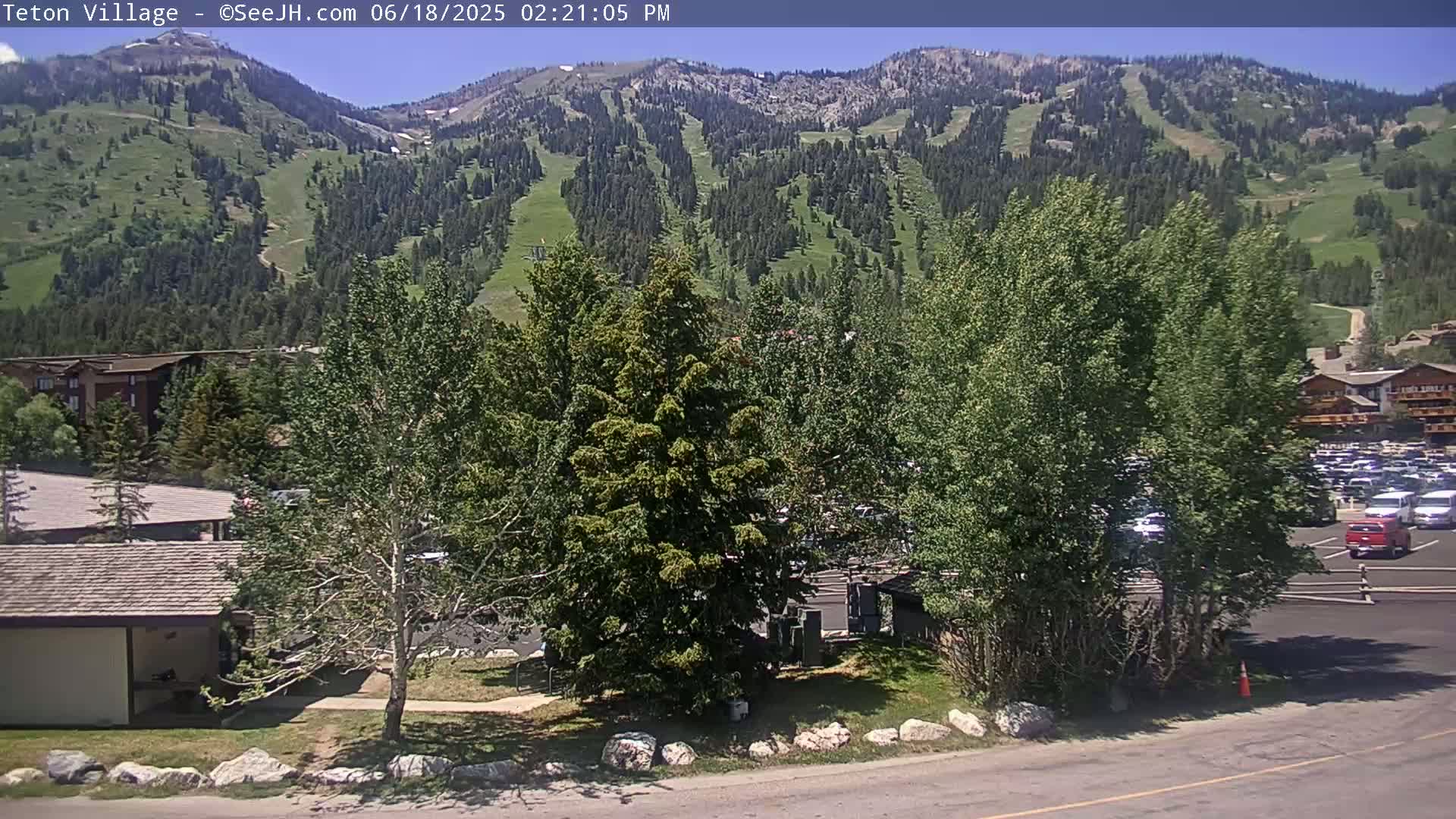 Teton Village & Grand Tetons Ski Slopes Live Cam - Teton Village , Teton, Wyoming, USA