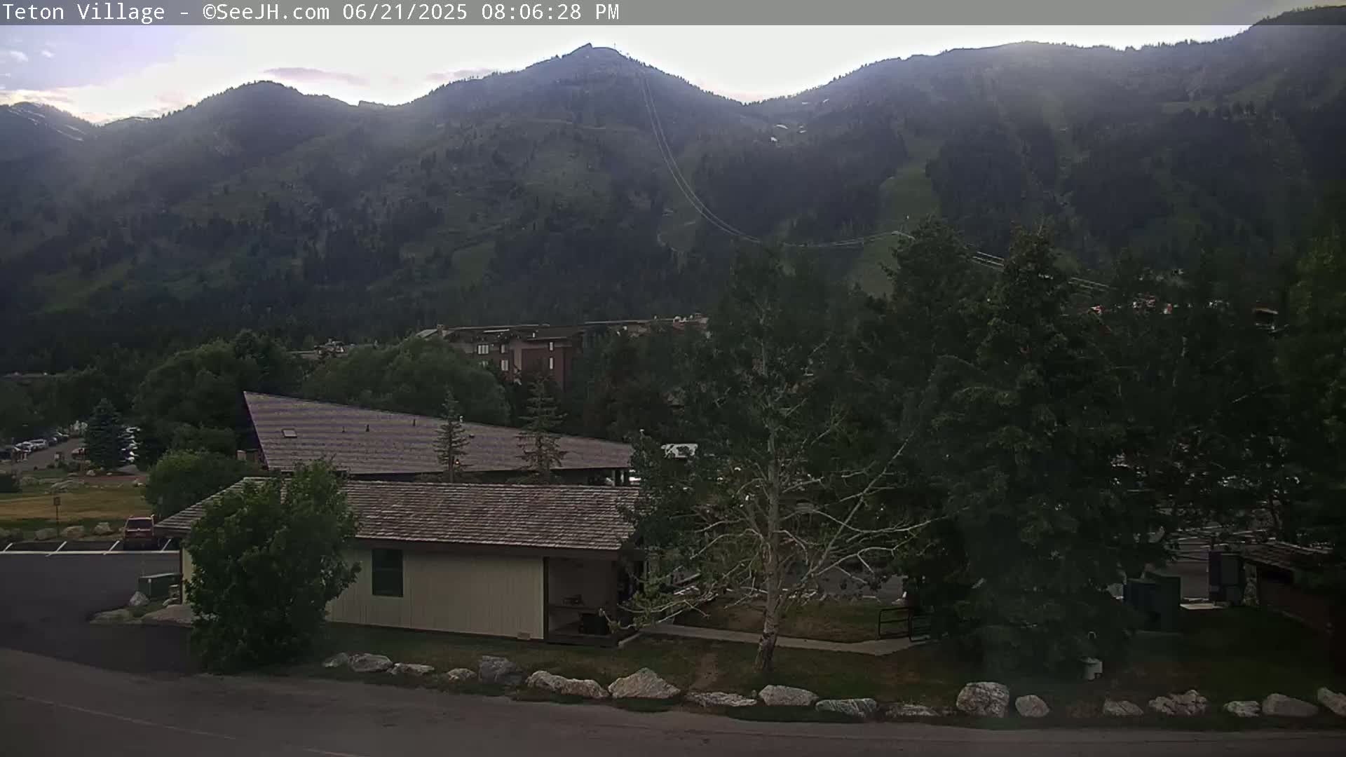 Teton Village & Grand Tetons Ski Slopes Live Cam - Teton Village , Teton, Wyoming, USA