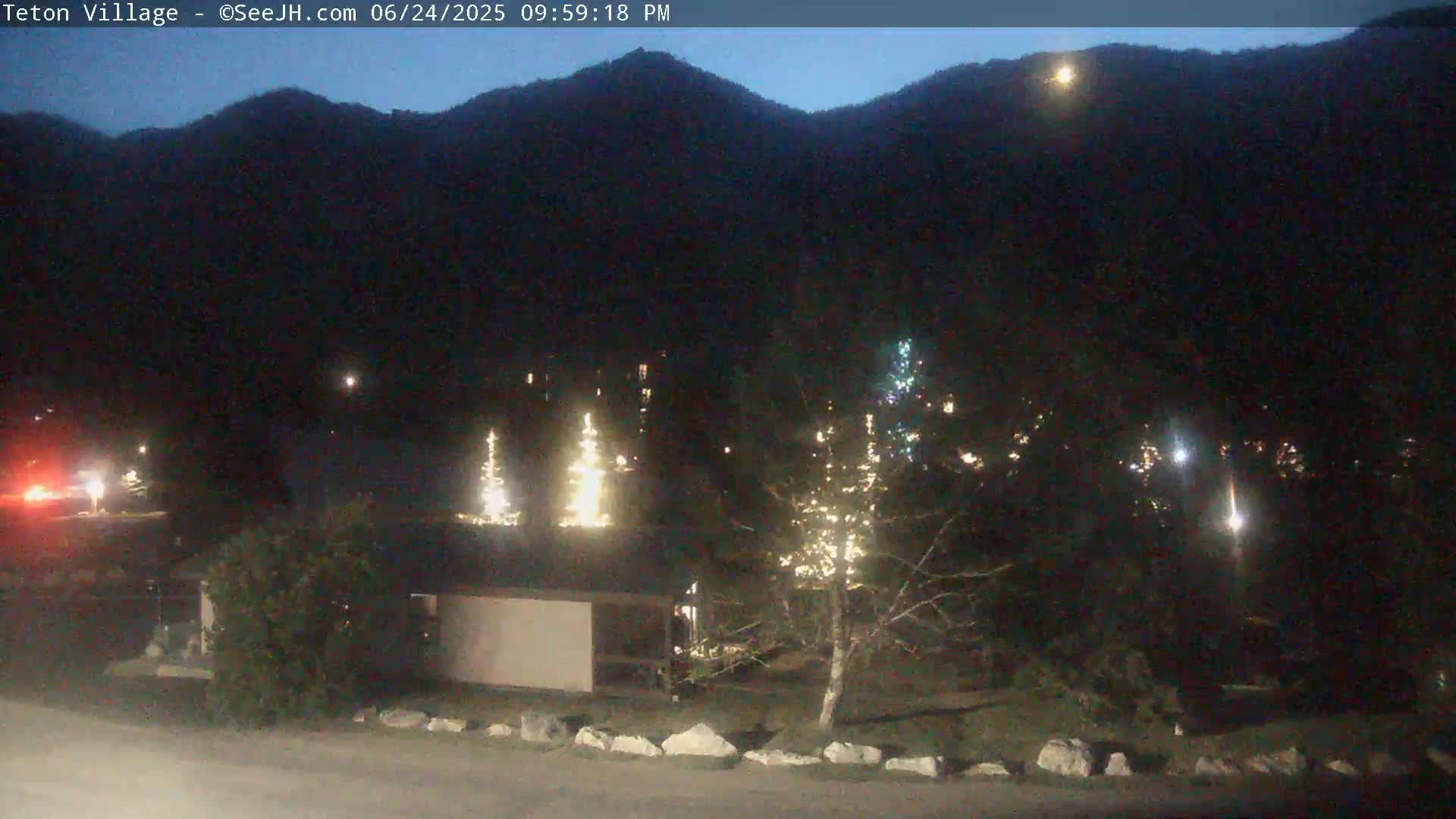 Teton Village & Grand Tetons Ski Slopes Live Cam - Teton Village , Teton, Wyoming, USA