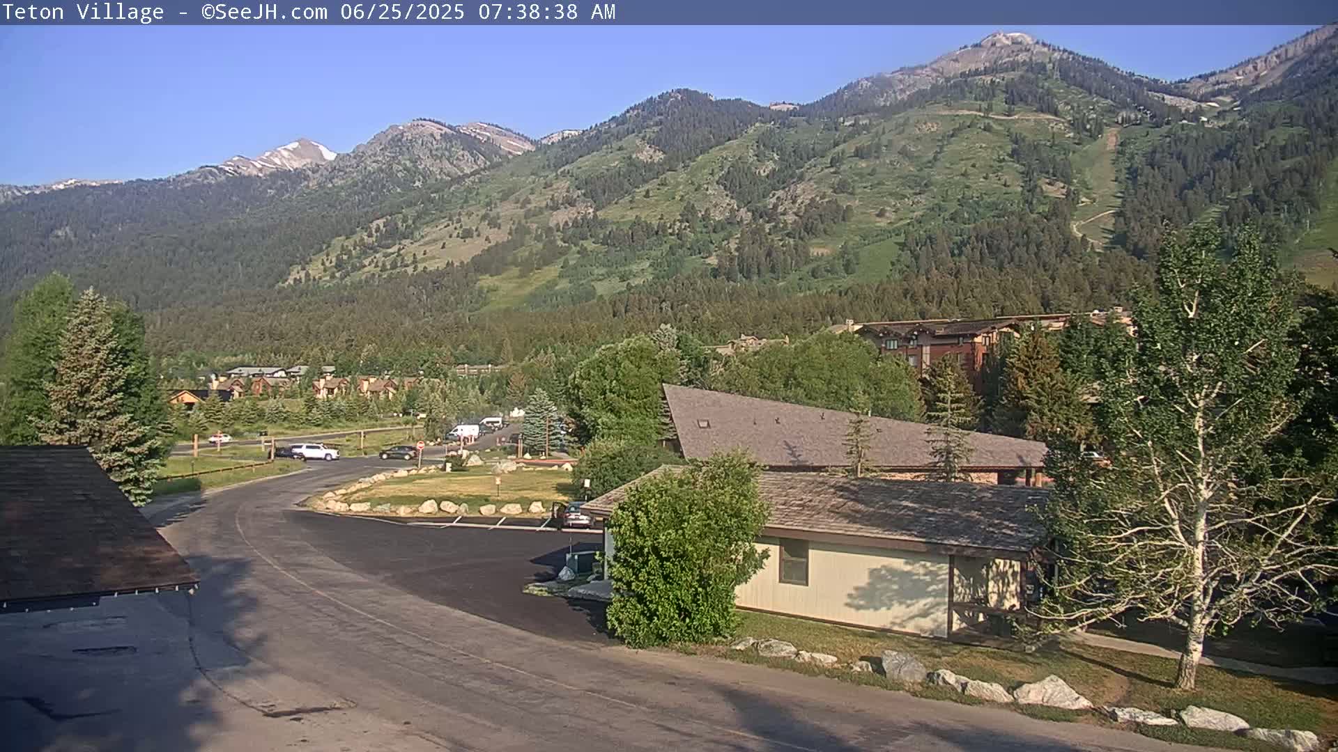 Teton Village & Grand Tetons Ski Slopes Live Cam - Teton Village , Teton, Wyoming, USA