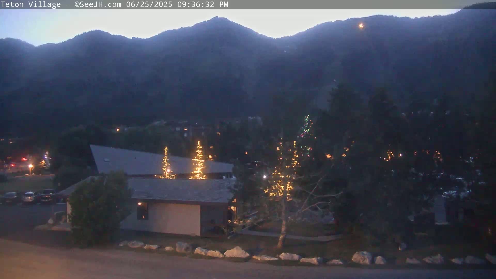 Teton Village & Grand Tetons Ski Slopes Live Cam - Teton Village , Teton, Wyoming, USA