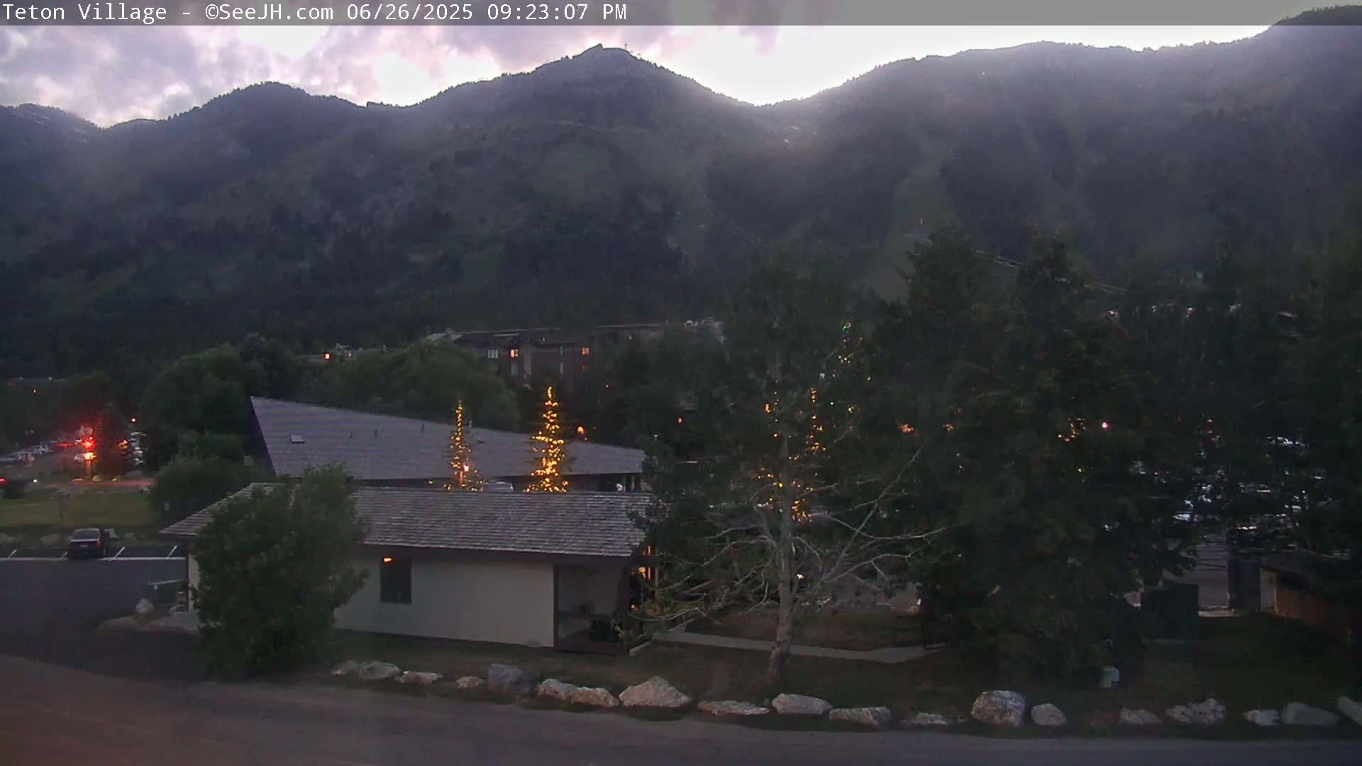 Teton Village & Grand Tetons Ski Slopes Live Cam - Teton Village , Teton, Wyoming, USA