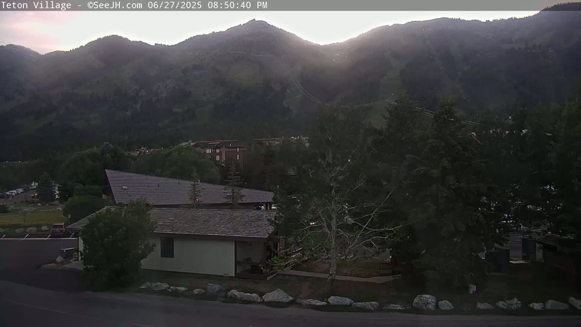 Teton Village & Grand Tetons Ski Slopes Live Cam - Teton Village , Teton, Wyoming, USA