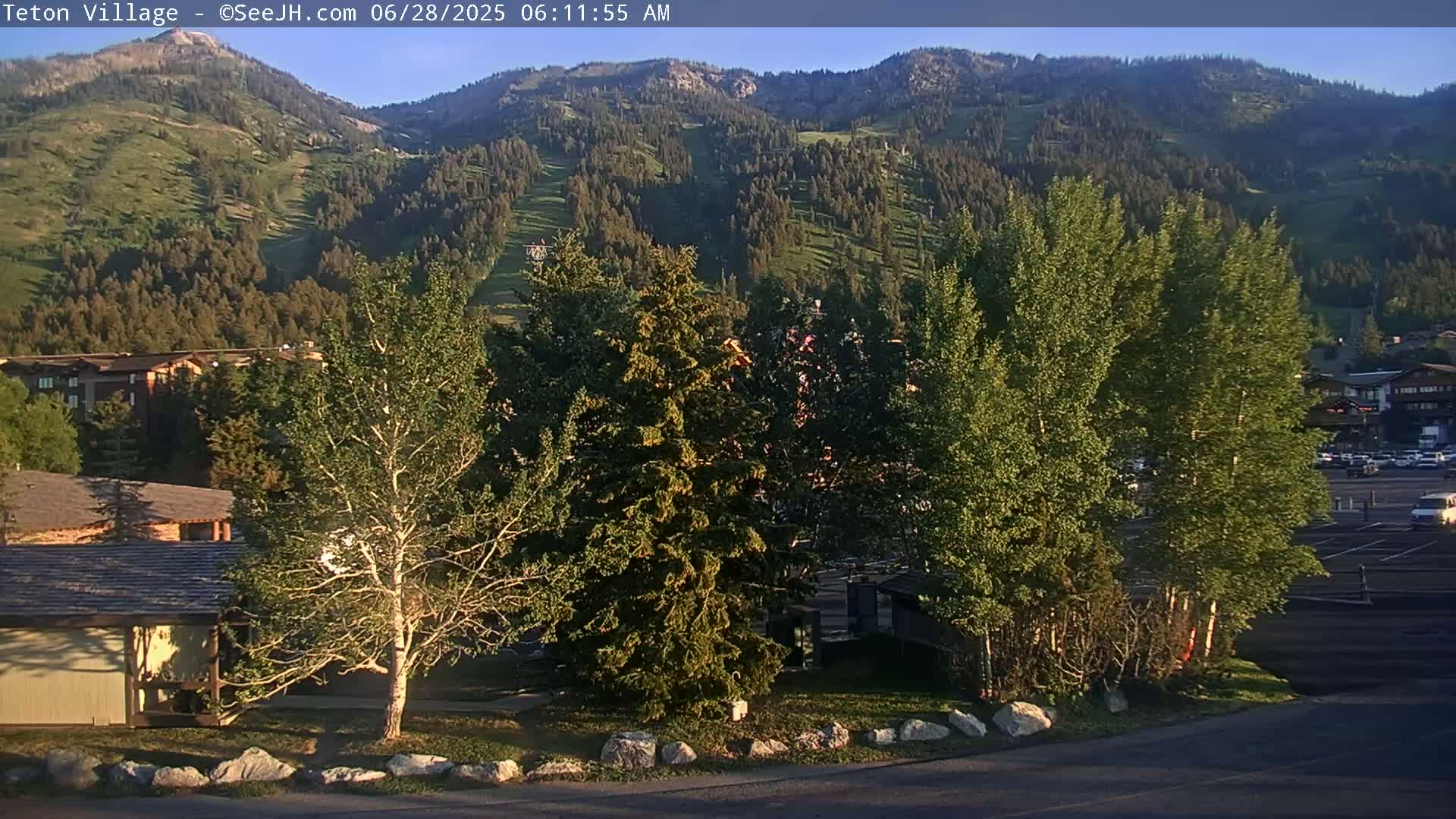 Teton Village & Grand Tetons Ski Slopes Live Cam - Teton Village , Teton, Wyoming, USA
