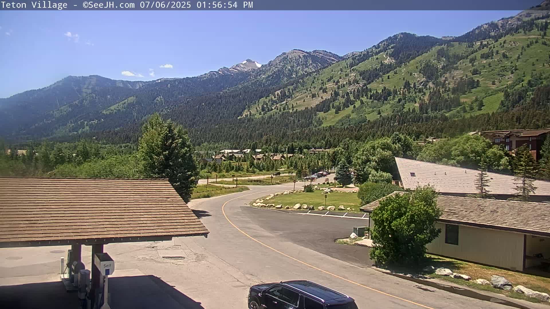 Teton Village & Grand Tetons Ski Slopes Live Cam - Teton Village , Teton, Wyoming, USA