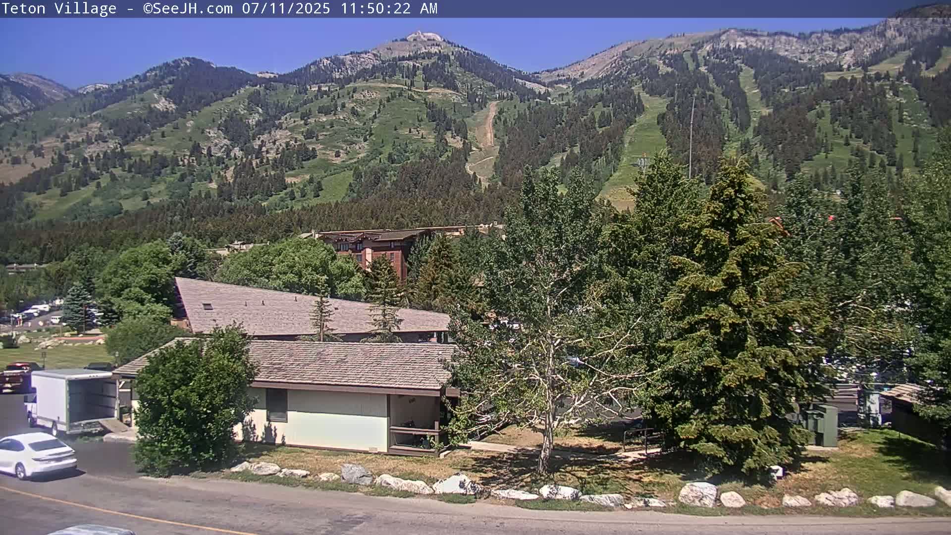 Teton Village & Grand Tetons Ski Slopes Live Cam - Teton Village , Teton, Wyoming, USA