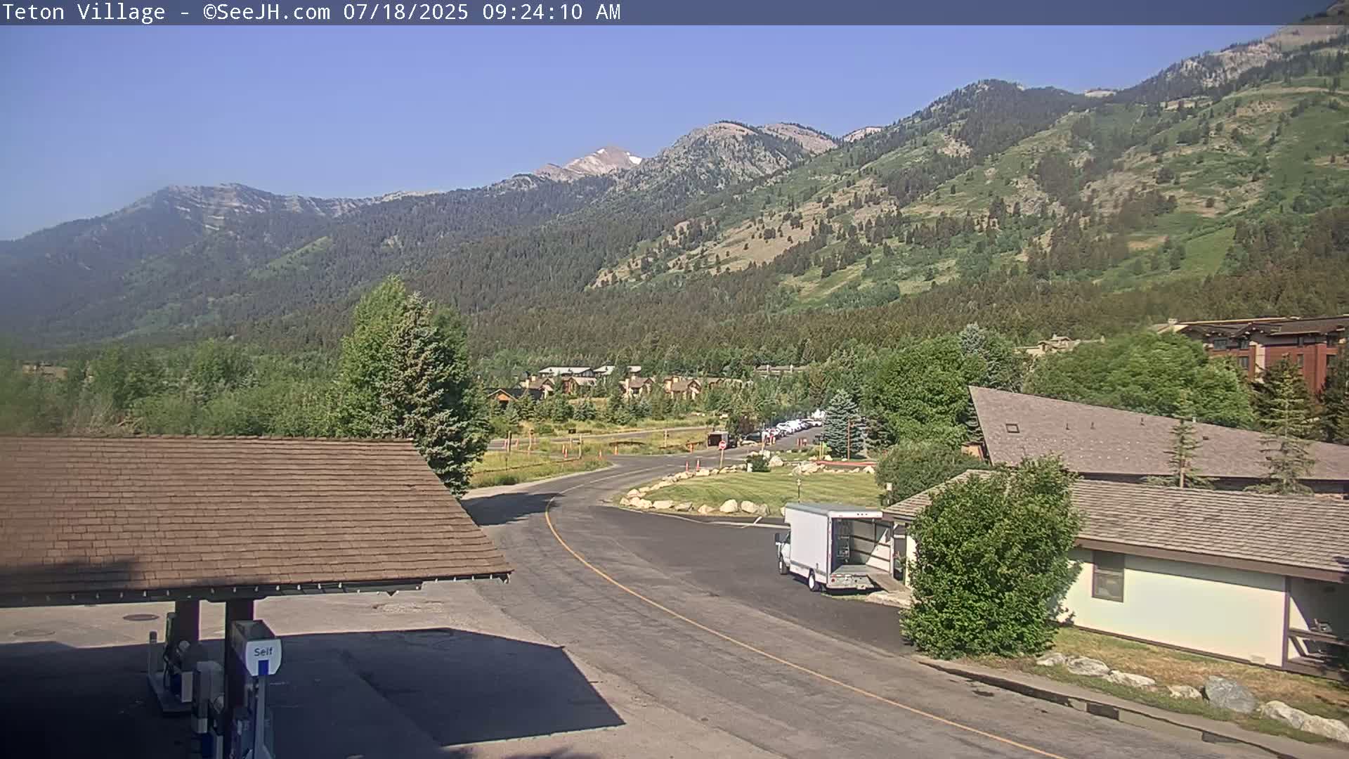 Teton Village & Grand Tetons Ski Slopes Live Cam - Teton Village , Teton, Wyoming, USA