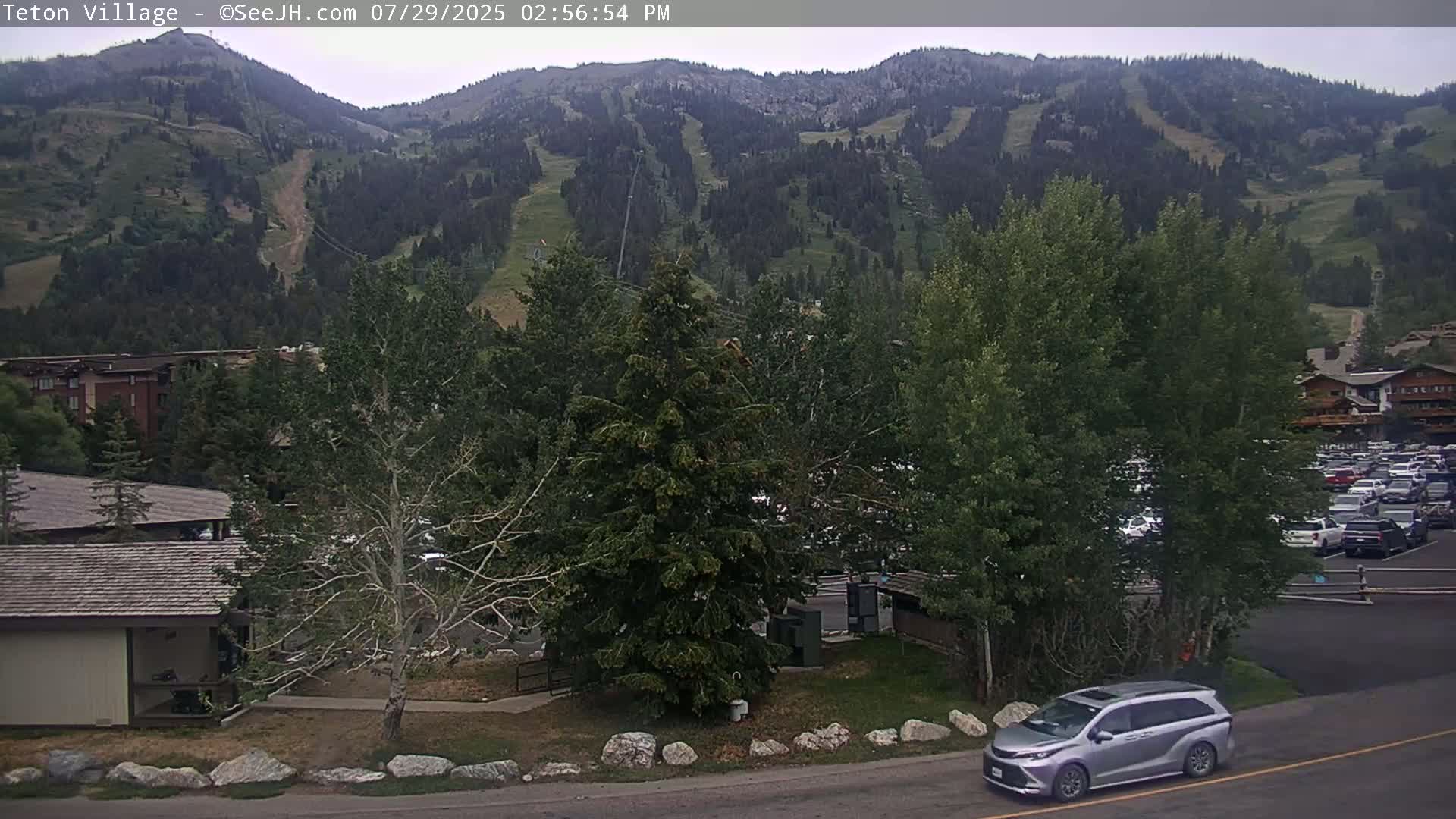Teton Village & Grand Tetons Ski Slopes Live Cam - Teton Village , Teton, Wyoming, USA