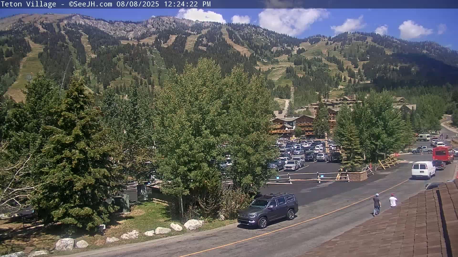 Teton Village & Grand Tetons Ski Slopes Live Cam - Teton Village , Teton, Wyoming, USA