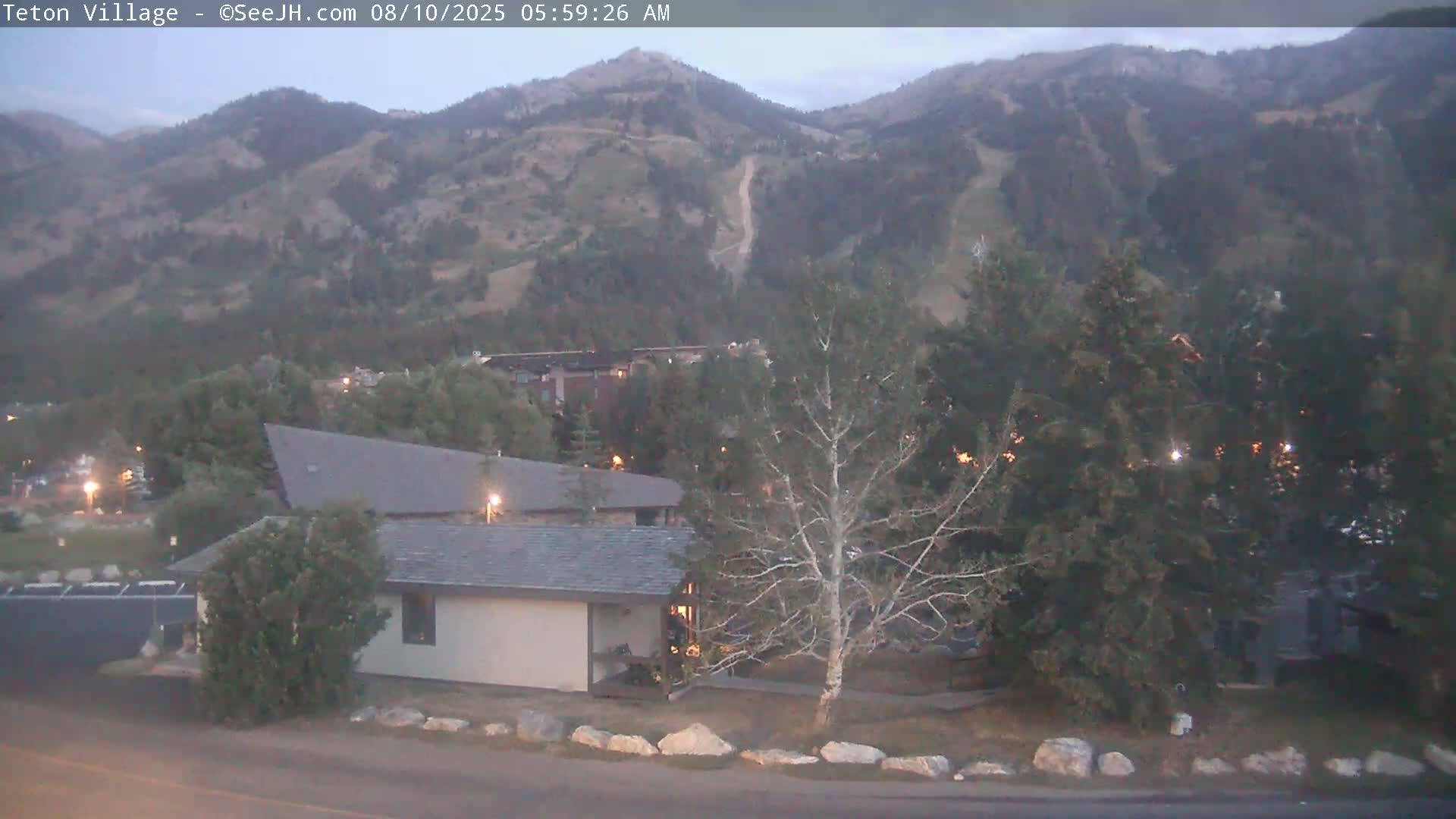 Teton Village & Grand Tetons Ski Slopes Live Cam - Teton Village , Teton, Wyoming, USA