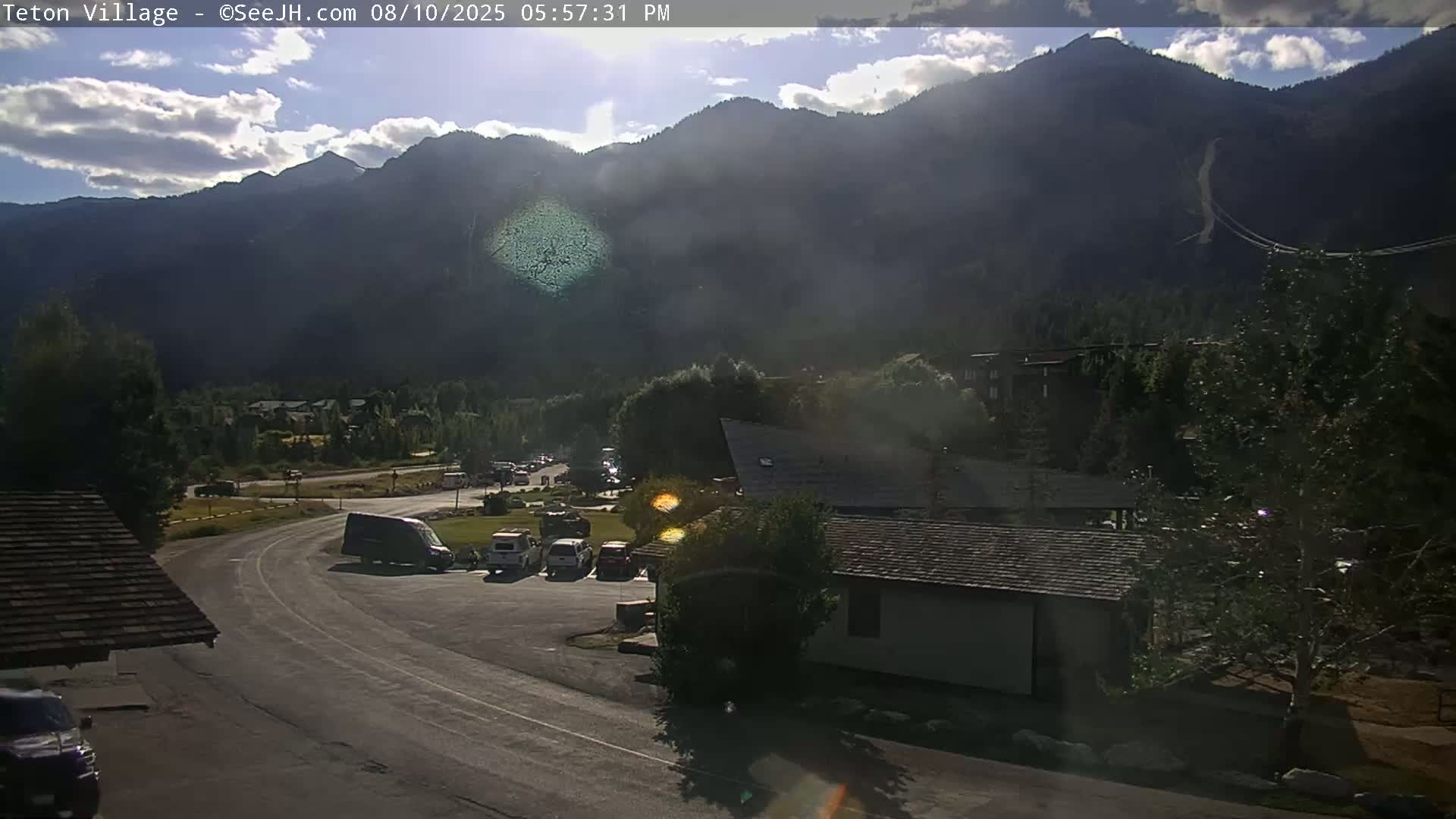 Teton Village & Grand Tetons Ski Slopes Live Cam - Teton Village , Teton, Wyoming, USA