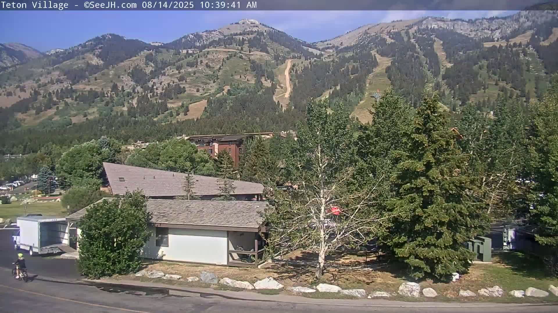Teton Village & Grand Tetons Ski Slopes Live Cam - Teton Village , Teton, Wyoming, USA