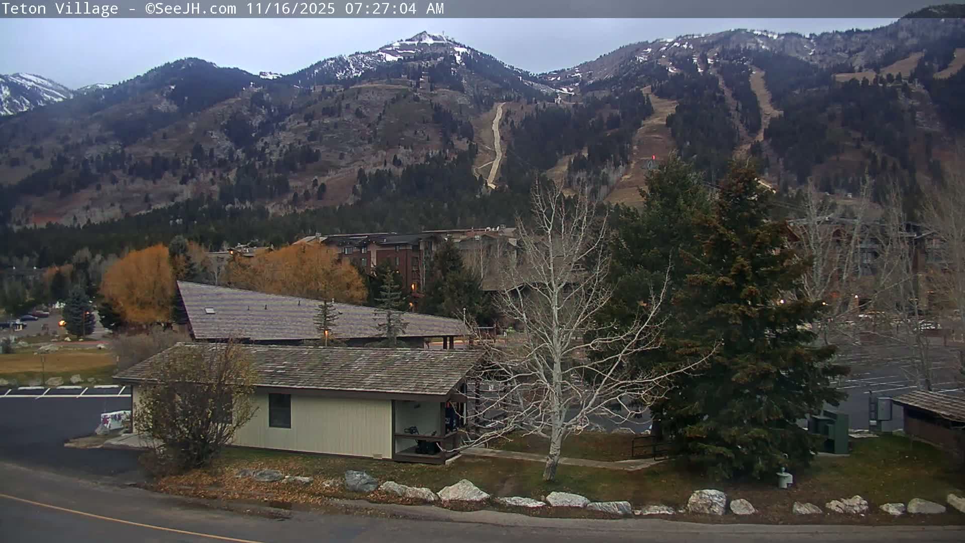 Teton Village & Grand Tetons Ski Slopes Live Cam - Teton Village , Teton, Wyoming, USA