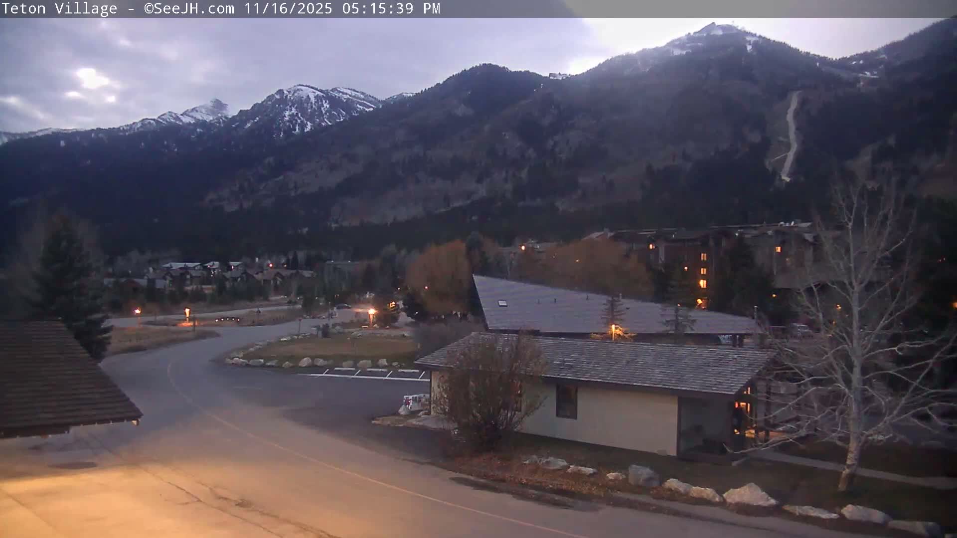 Teton Village & Grand Tetons Ski Slopes Live Cam - Teton Village , Teton, Wyoming, USA