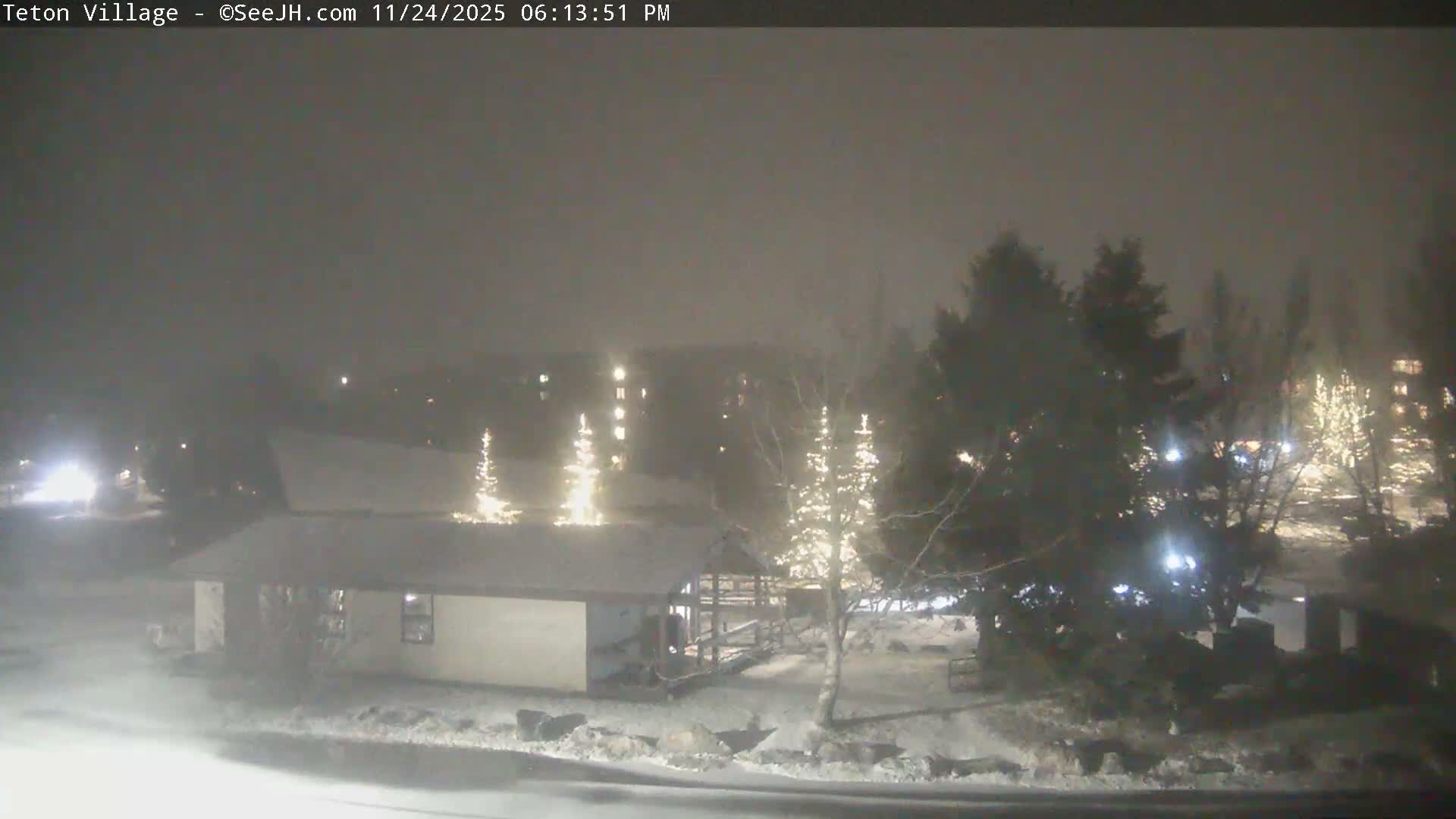 Teton Village & Grand Tetons Ski Slopes Live Cam - Teton Village , Teton, Wyoming, USA