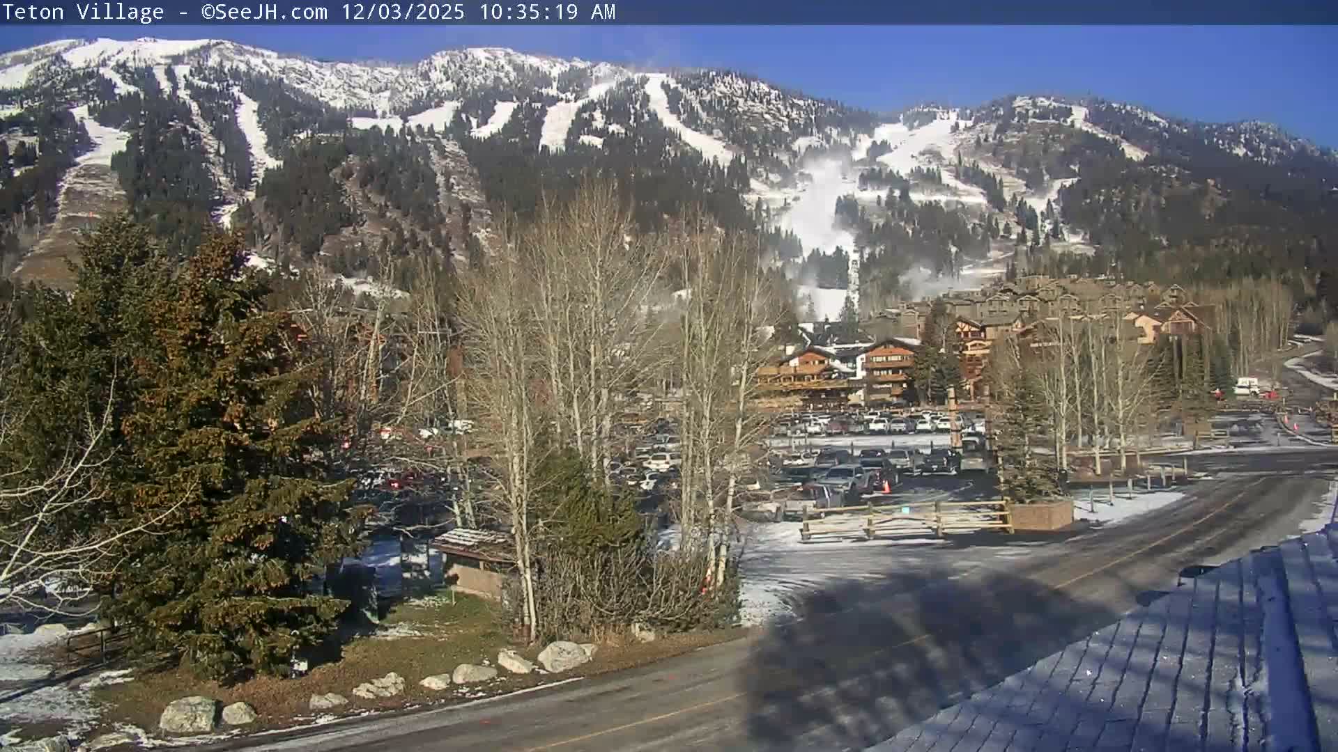 Teton Village & Grand Tetons Ski Slopes Live Cam - Teton Village , Teton, Wyoming, USA